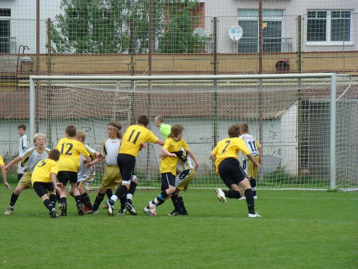 Vlétáváme do vápna soupeře