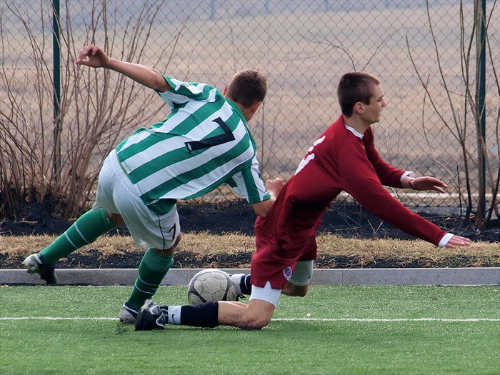 Jasný faul D. Kostky