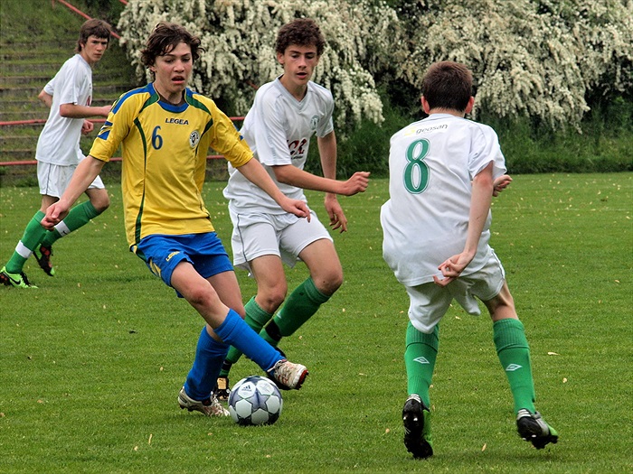Jan Hořák "přísně" dohlíží na rakovnického hráče
