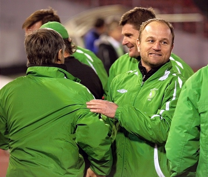 Pavel Hoftych a radující se realizační tým