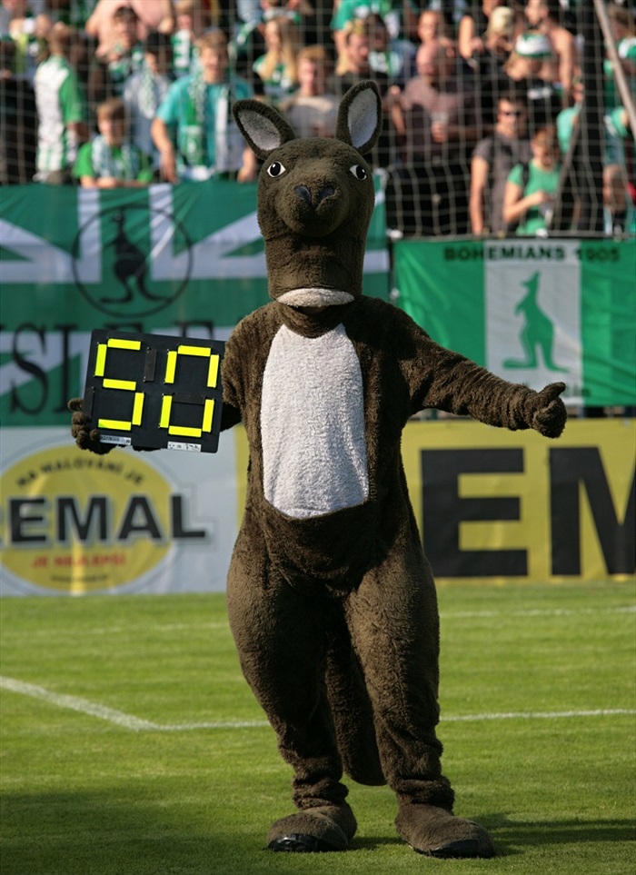 Klokan Lombardos absolvoval svůj padesátý zápas v Ďolíčku.