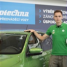 Siim Luts přebírá zánovní automobil od AAA AUTO