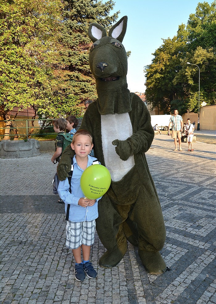 Klokan vítal prvňáčky na ZŠ Botičská