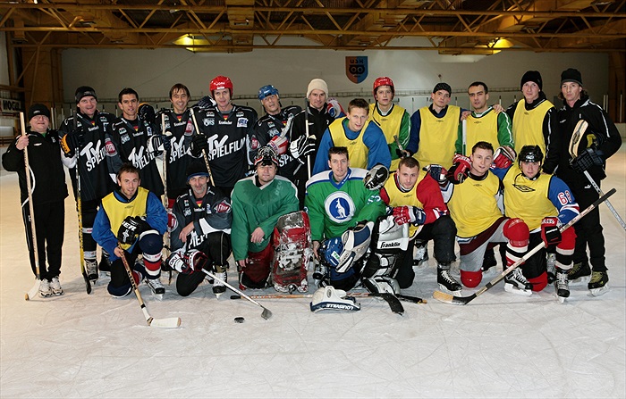 Slupinová fotka všech "hokejistů"