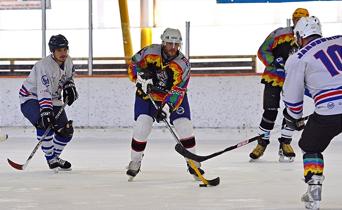 Hokej 2015: Černá - Bílá 7:6