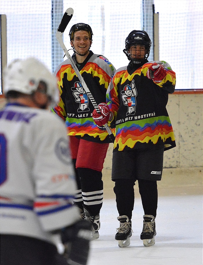 Hokej 2015: Černá - Bílá 7:6