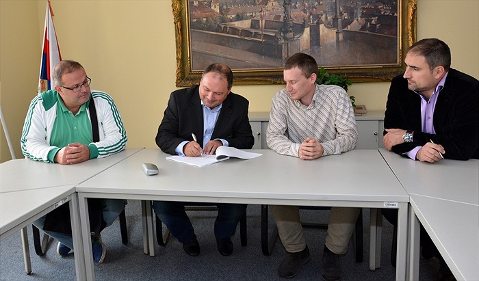 Podpis smlouvy Ďolíček radnice