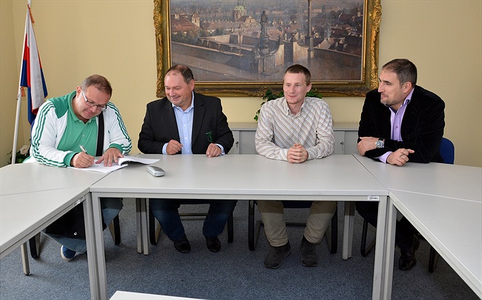 Podpis smlouvy Ďolíček radnice