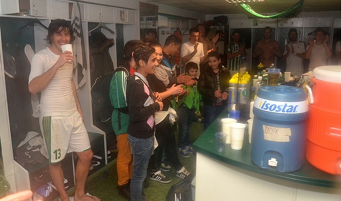 Děti z děstkého domova na utkání v Ďolíčku