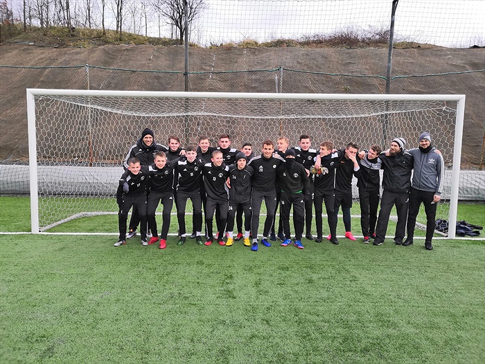 Lukáš Hůlka na tréninku s dorostem