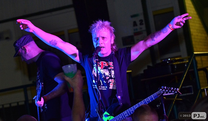 Ultras - Koncetr v Dolíčku - Crossczech, Moomraj a SPS