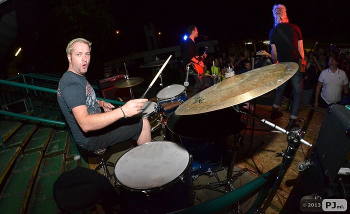 Ultras - Koncetr v Dolíčku - Crossczech, Moomraj a SPS