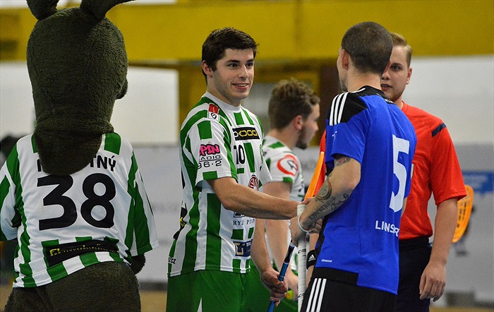 Exhibice Fotbal vs. Florbal 10:10