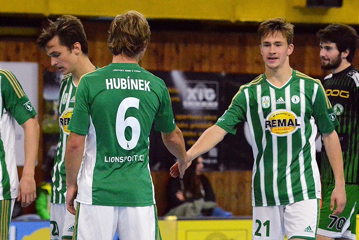 Exhibice Fotbal vs. Florbal 10:10