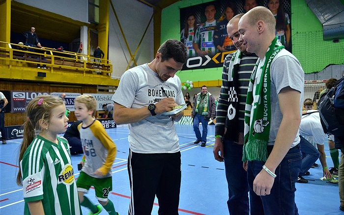 Exhibice Fotbal vs. Florbal 10:10