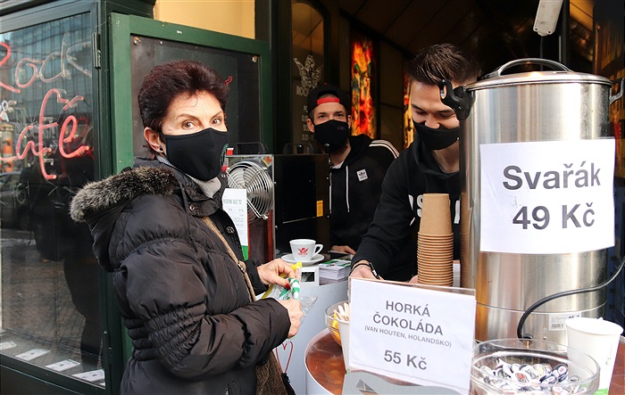 David Bartek a Patrik Le Giang se zúčastnili akce Srdcařské okénko