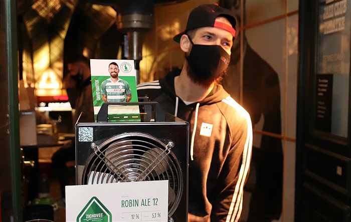 David Bartek a Patrik Le Giang se zúčastnili akce Srdcařské okénko